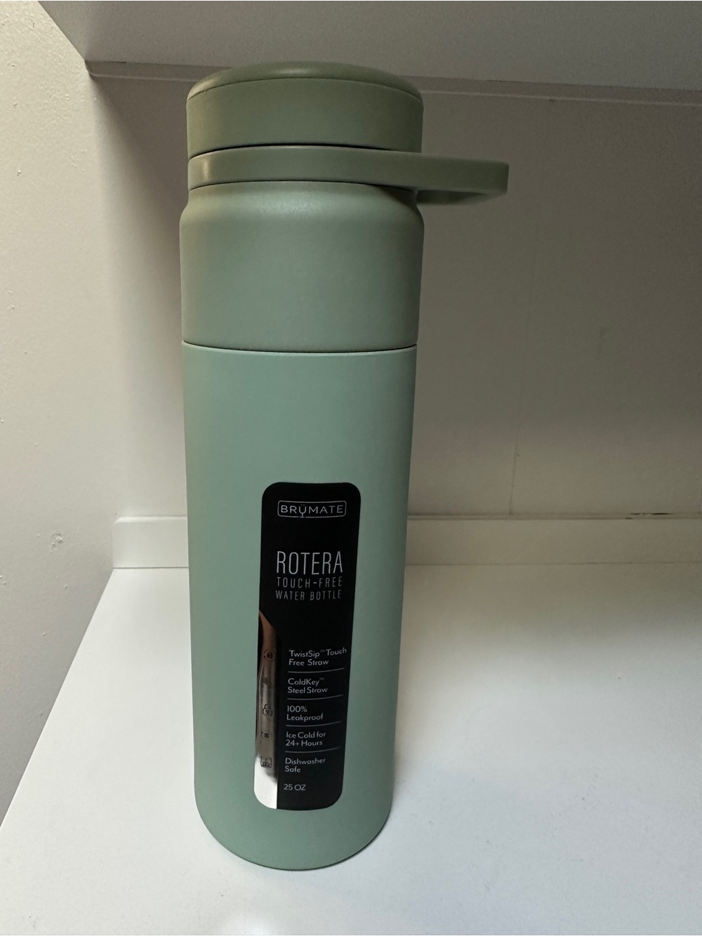 Brumate Rotera water bottle Sage. NWT